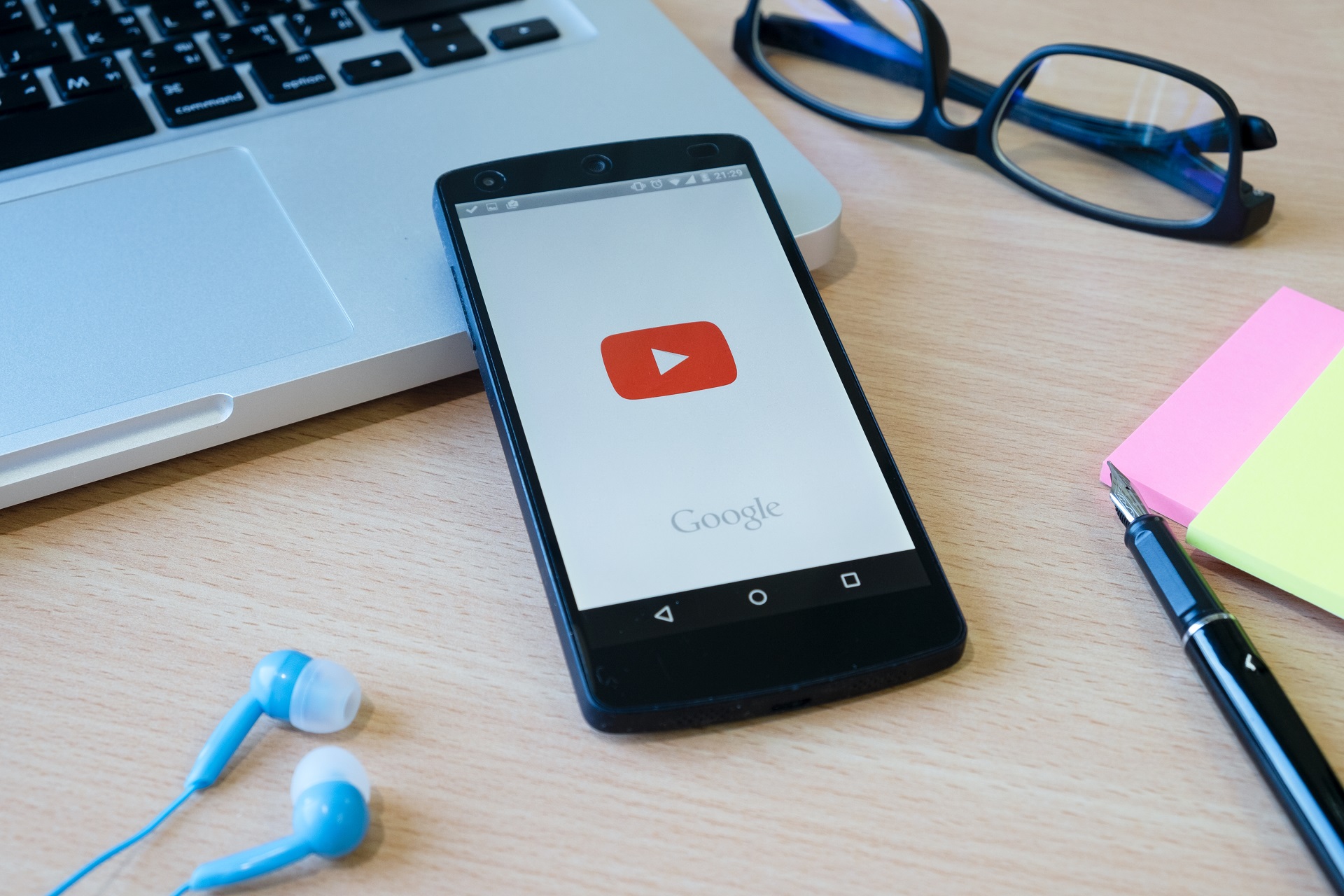 10 Tips for Growing a Niche YouTube Channel